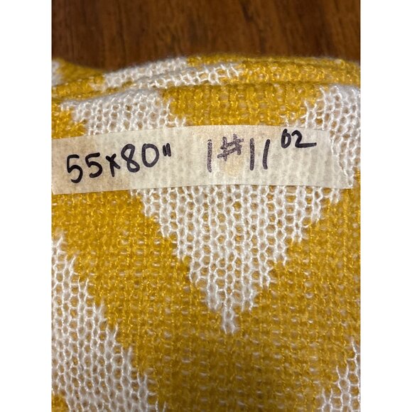 Pottery Barn Acrylic Chevron Throw Blanket 55"x80" Yellow & White - Picture 4 of 4